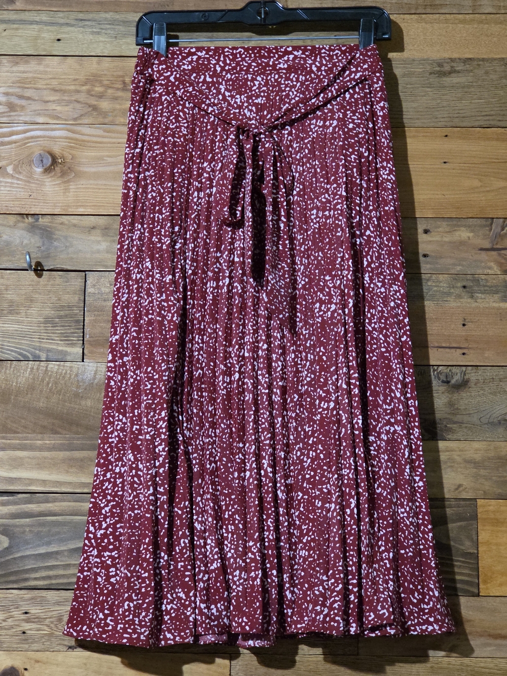 Skies Are Blue M Boho Pleated Midi Skirt Red White Tie Waist Side Slit